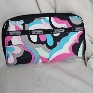 LeSportsac Multicolor Abstract Wallet Revolve New